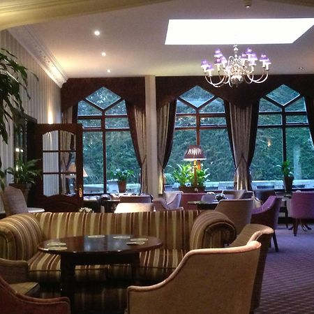 Oakwood Hall Hotel بنغلي المظهر الخارجي الصورة