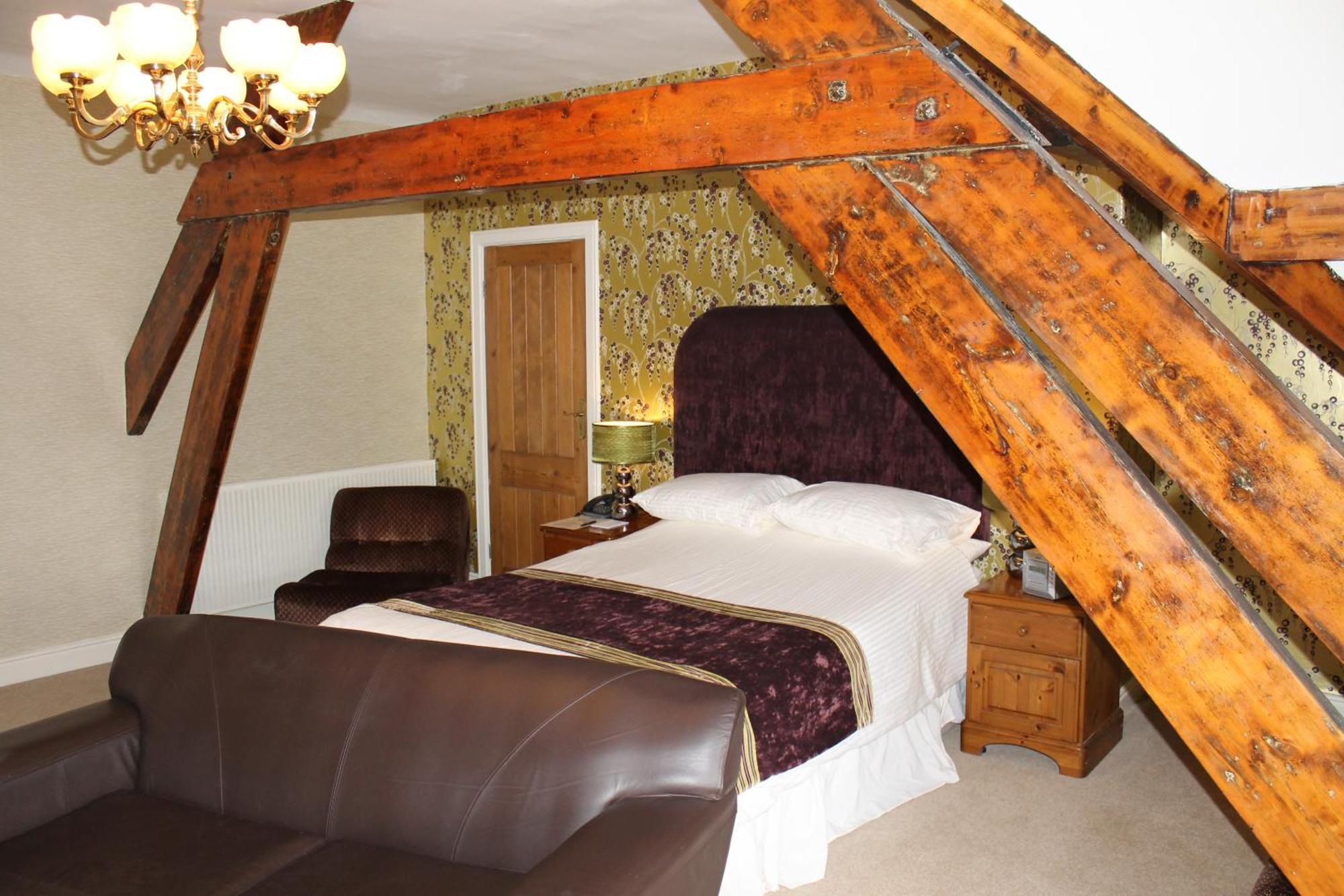Oakwood Hall Hotel بنغلي المظهر الخارجي الصورة