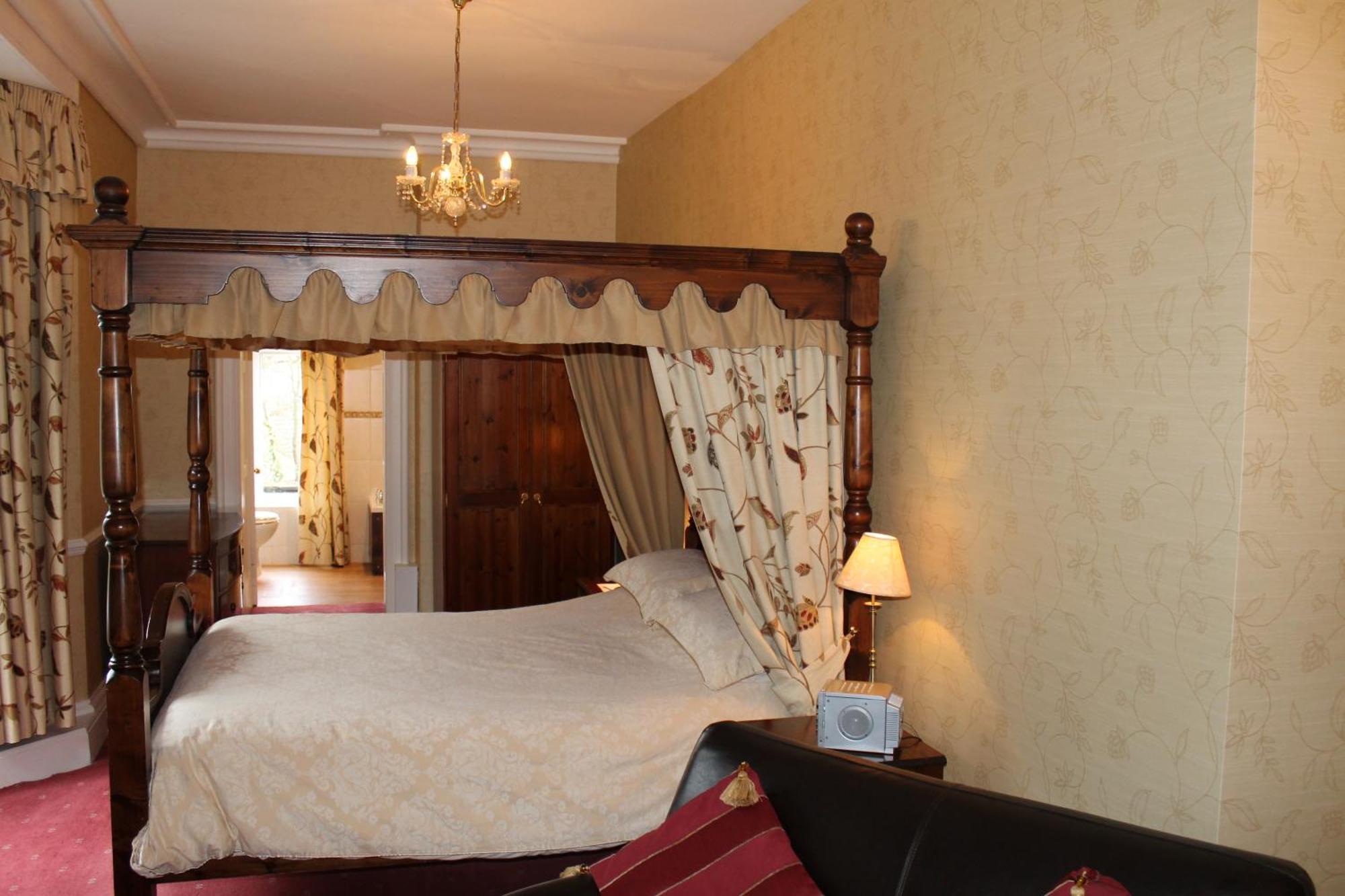 Oakwood Hall Hotel بنغلي المظهر الخارجي الصورة