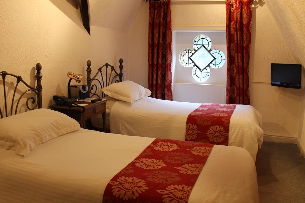 Oakwood Hall Hotel بنغلي الغرفة الصورة