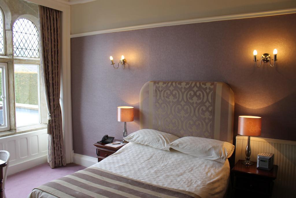 Oakwood Hall Hotel بنغلي الغرفة الصورة